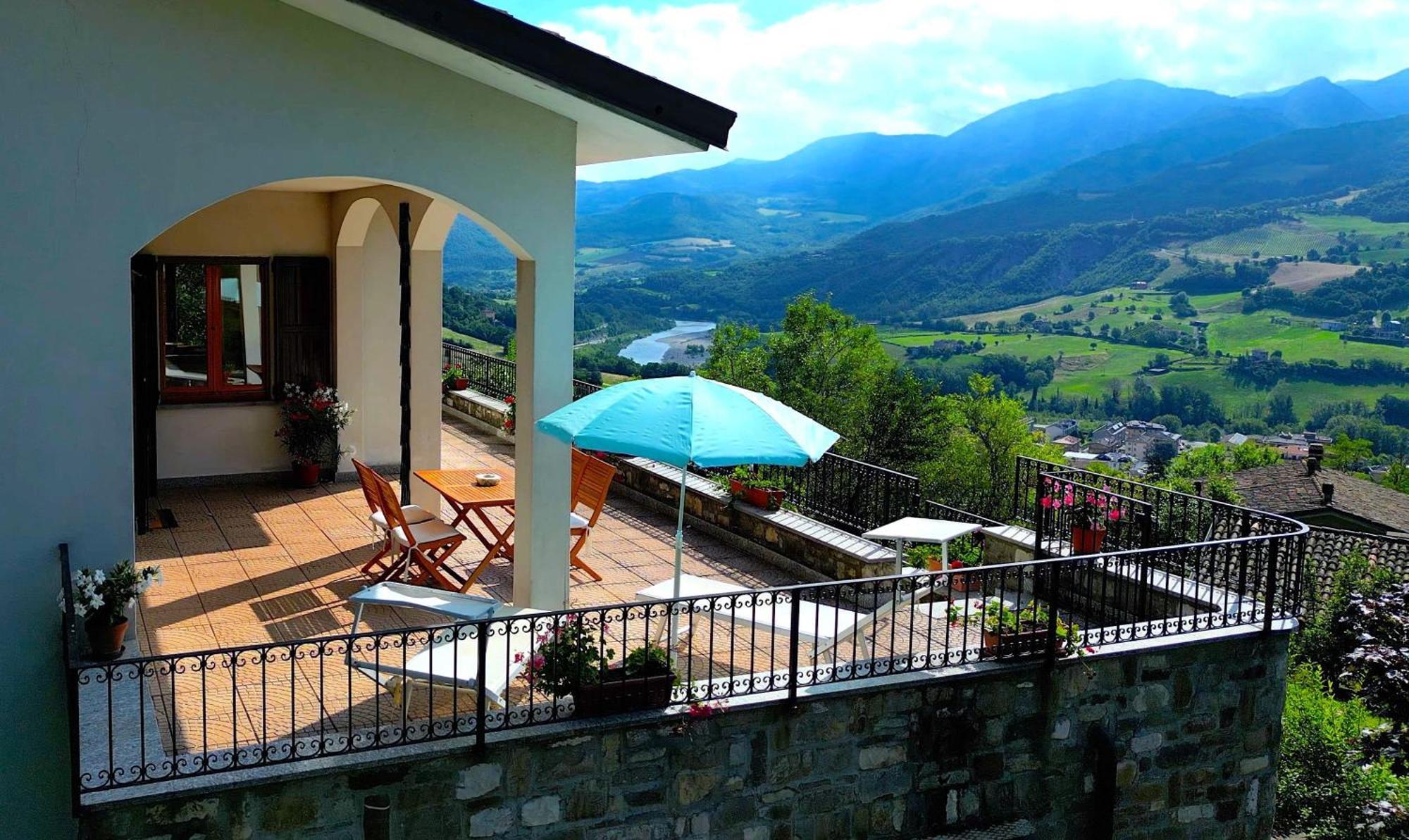 Casa Del Bosco - Vista Mozzafiato & Parco 4 Ettari Villa Bobbio Dış mekan fotoğraf